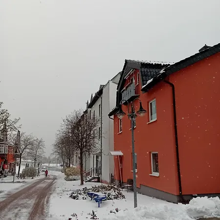 Haus Hinzberg アパート オーバーホーフ